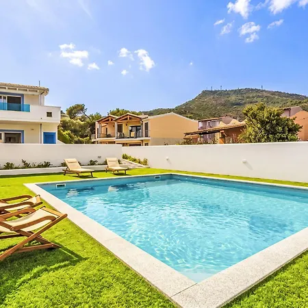 Cristallo Di Mare By Interhome *